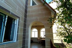будинок за адресою Атаманюка вул.