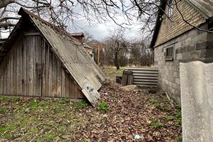 ділянка за адресою Комарова Столична, 75