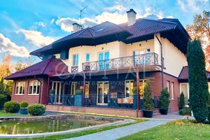 будинок за адресою с. Романків, Соснова вул.