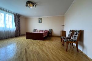 будинок за адресою с. Закрівці, Заставна вул., 8