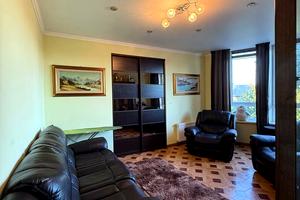 квартира за адресою Двірська вул., 18