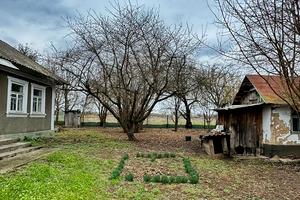 будинок за адресою с. Червона Чагарівка, центральна