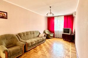 квартира по адресу Холодногорская ул. (Елизарова), 8