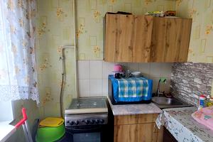 квартира за адресою Соборності вул. (Косіора), 63