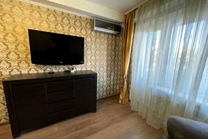 квартира за адресою Чарівна вул., 48