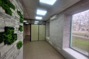 коммерческая по адресу Варненская ул., 15