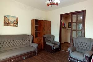 квартира по адресу Защитников Украины пл. (Освобождения), 3