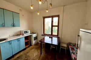 квартира по адресу Ревуцкого ул., 11-А