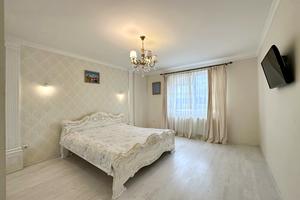 квартира за адресою сніжна, 52а