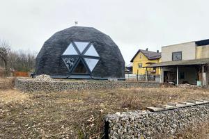 будинок за адресою Середня