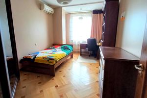квартира за адресою Івана Франка вул., 137