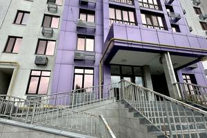комерційна за адресою Садова вул., 1-В к1