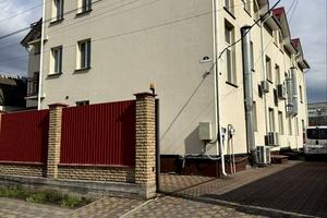 комерційна за адресою Міцкевича вул., 4