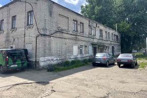 комерційна за адресою Віскозна вул., 4д