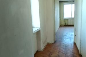 квартира за адресою Тролейбусна вул., 12