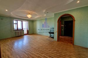 квартира по адресу Незалежності бульв. (50 років Жовтня), 17