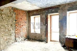 квартира за адресою Зарванська вул., 7