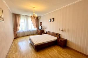 квартира за адресою Дмитрівська вул., 17-А