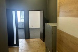 коммерческая по адресу Срібнокільська, 3А