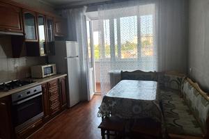 квартира по адресу Будівельників ул., 1