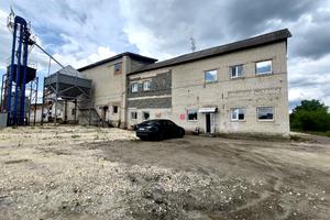 комерційна за адресою Весела, 58