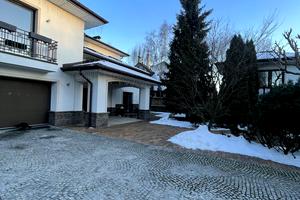 дом по адресу Соборна ул.