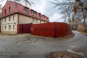 комерційна за адресою Либідська вул., 1-В