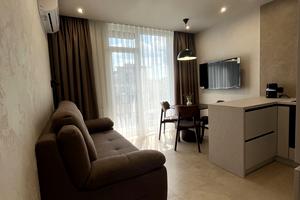 квартира за адресою Коновальця, 5