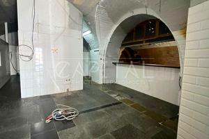 коммерческая по адресу Евгения Коновальца ул. (Щорса), 44
