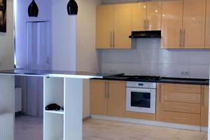 квартира за адресою Таїрова вул., 6