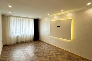 квартира за адресою Комарова, 31
