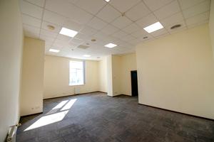 комерційна за адресою Миколи Пимоненка вул., 13