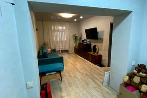 квартира за адресою 12 квітня, 23