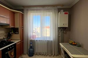 квартира за адресою Гната Хоткевича вул., 75А