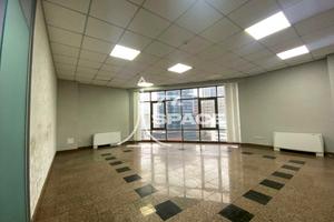 комерційна за адресою Велика Васильківська вул. (Червоноармійська), 72