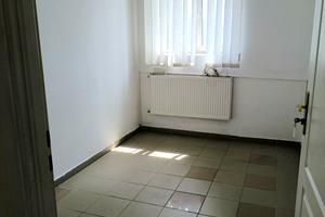 комерційна за адресою Тичини вул., 21а