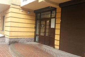 комерційна за адресою Дмитрівська вул., 69