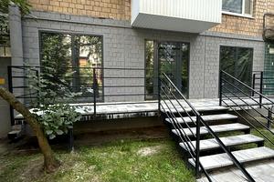 комерційна за адресою Рибальська вул., 11