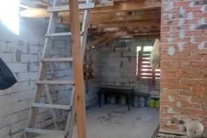 будинок за адресою с. Лісові Гринівці, Будівельників, 13