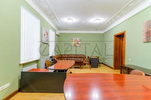 комерційна за адресою Липська вул., 10