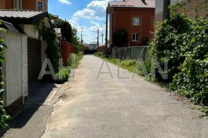 будинок за адресою Центральна вул.