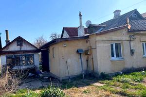 будинок за адресою Лугова