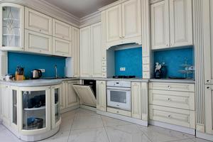 будинок за адресою Харківська вул., 4