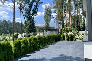будинок за адресою Салютна вул.