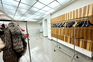 коммерческая по адресу Дмитрия Яворницкого просп. (Карла Маркса), 33