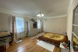 будинок за адресою с. Новосілки, Академічна вул., 10
