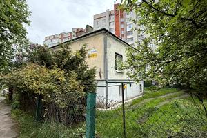комерційна за адресою Варшавська вул., 78