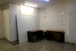 коммерческая по адресу Леся Курбаса ул., 2