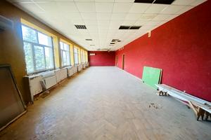 комерційна за адресою Незалнжності, 1