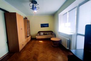 квартира за адресою Варшавська вул., 33